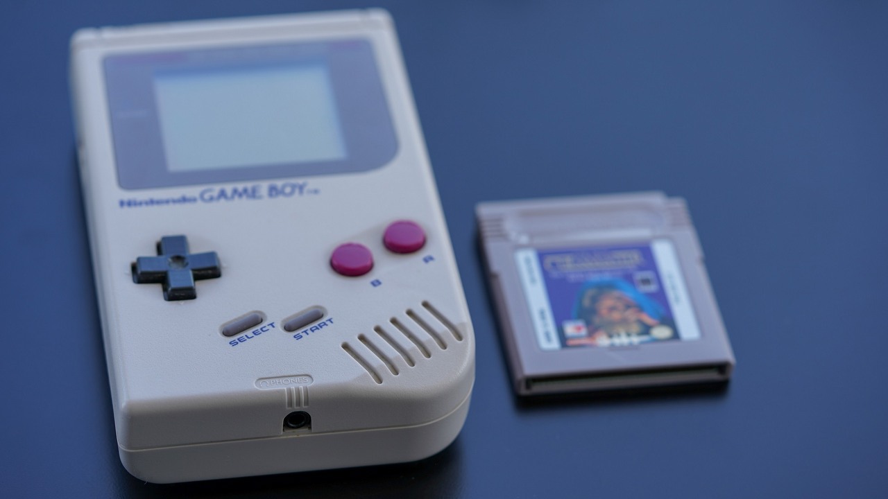 Podkręcony Super Game Boy dostaje tryb turbo, źródło grafiki: Unsplash / Ravi Palwe.