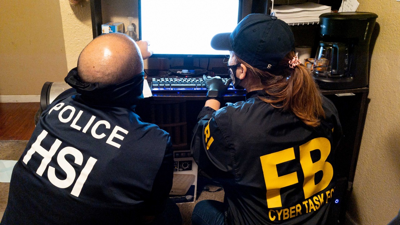 Nastolatka mogła być ofiarą przestępstwa; na szczęście miała ze sobą Nintendo Switch, źródło grafiki: FBI.