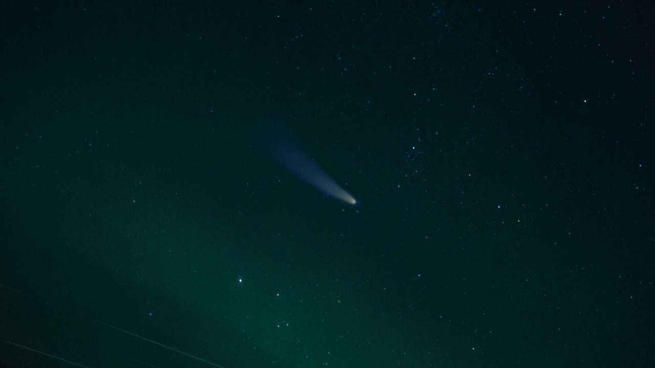 Duża asteroida o włos minęła Ziemię; naukowcy zobaczyli ją za późno, źródło grafiki: Chris Henry | Unsplash.