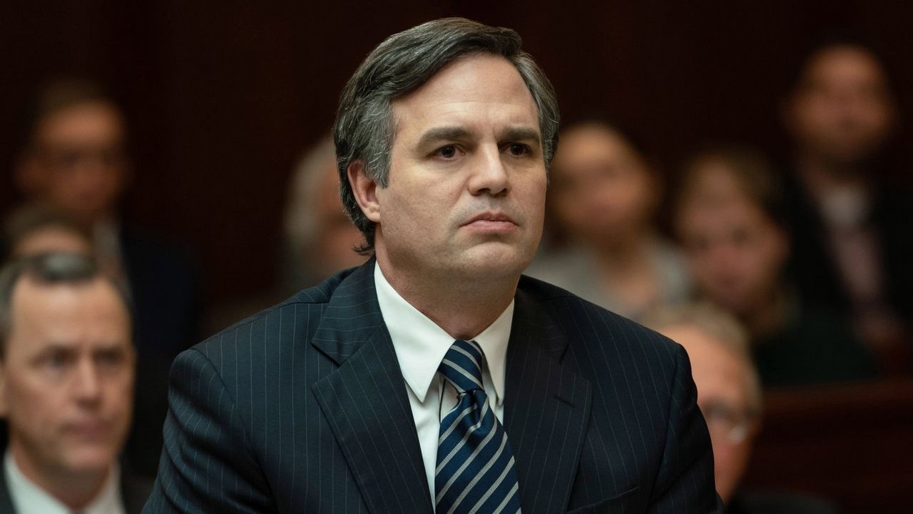 „Stworzyli imperium miliarderów i uważają nas za bezwartościowych”. Mark Ruffalo chce wykorzystać strajk do wielkich zmian, źródło grafiki: Mroczne wody, Todd Haynes, Killer Films, 2019..