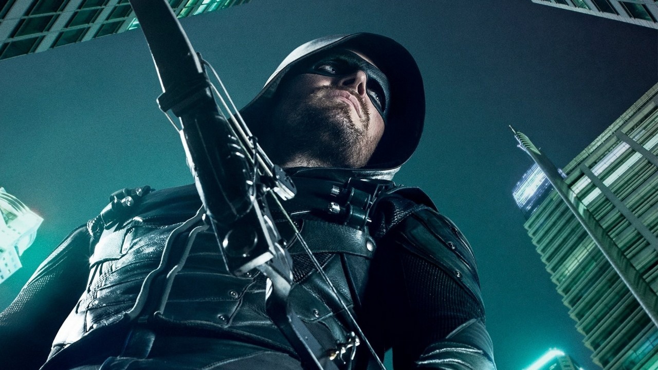 Gwiazda Arrowa nazwała strajk aktorów „krótkowzrocznym” [Aktualizacja], źródło grafiki: Arrow; Greg Berlanti, Marc Guggenheim i Andrew Kreisberg; The CW; 2012.