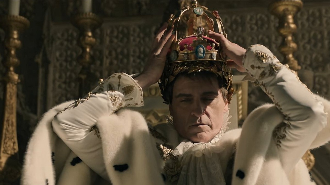 „Nie wiem, co robić”. Gwiazda Napoleona przechodziła kryzys pracując nad filmem. Ridley Scott widział jedno wyjście, źródło grafiki: Napoleon, Ridley Scott, Apple Studios, 2023.