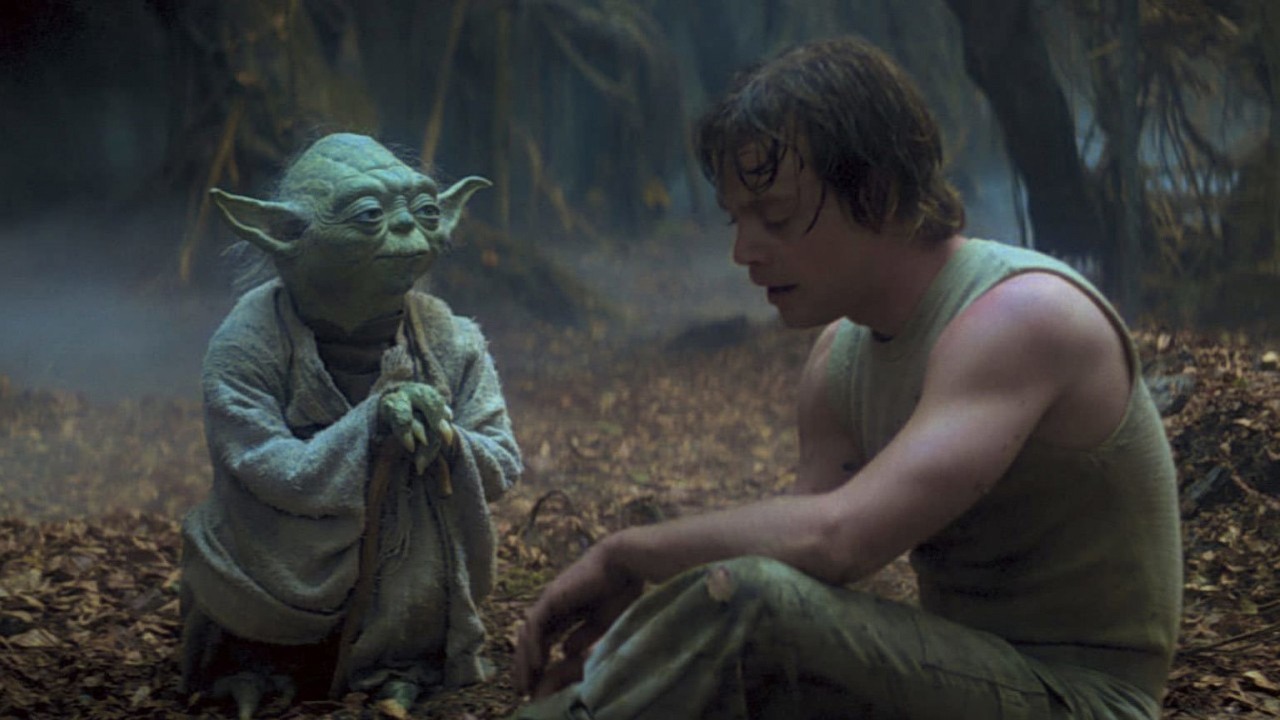 Palpatine szydzi z Yody za sprawą obelżywego przezwiska. To policzek, ale zasłużony, źródło grafiki: Gwiezdne wojny: część V - Imperium kontratakuje; reż. Irvin Kershner; 20th Century Fox; 1980.