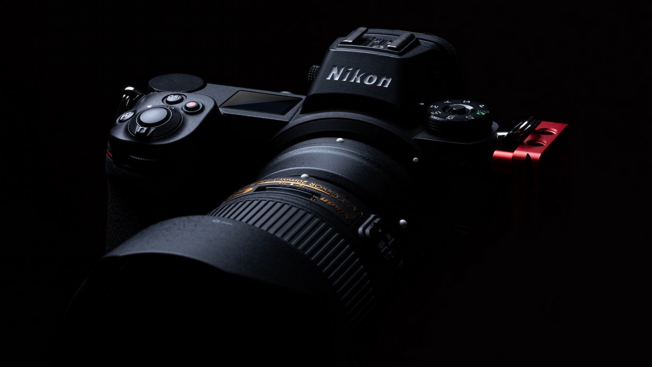 Wydawało się, że telefony komórkowe zabiły aparaty. Aż nadeszła bezlusterkowa rewolucja, źródło grafiki: Unsplash | Jan Kopřiva.