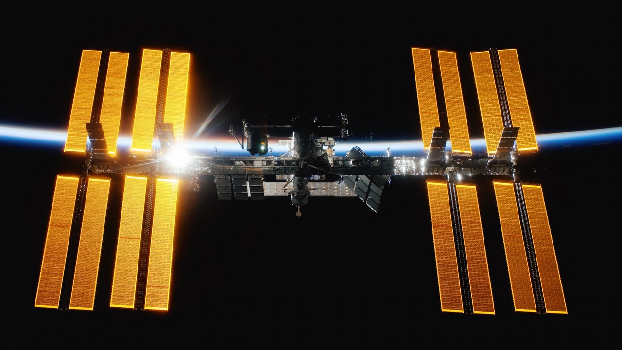 Trzech astronautów zostało uwięzionych w kosmosie przez 10 miesięcy, a jeden z nich może pobić rekord, źródło grafiki: Unsplash | NASA.