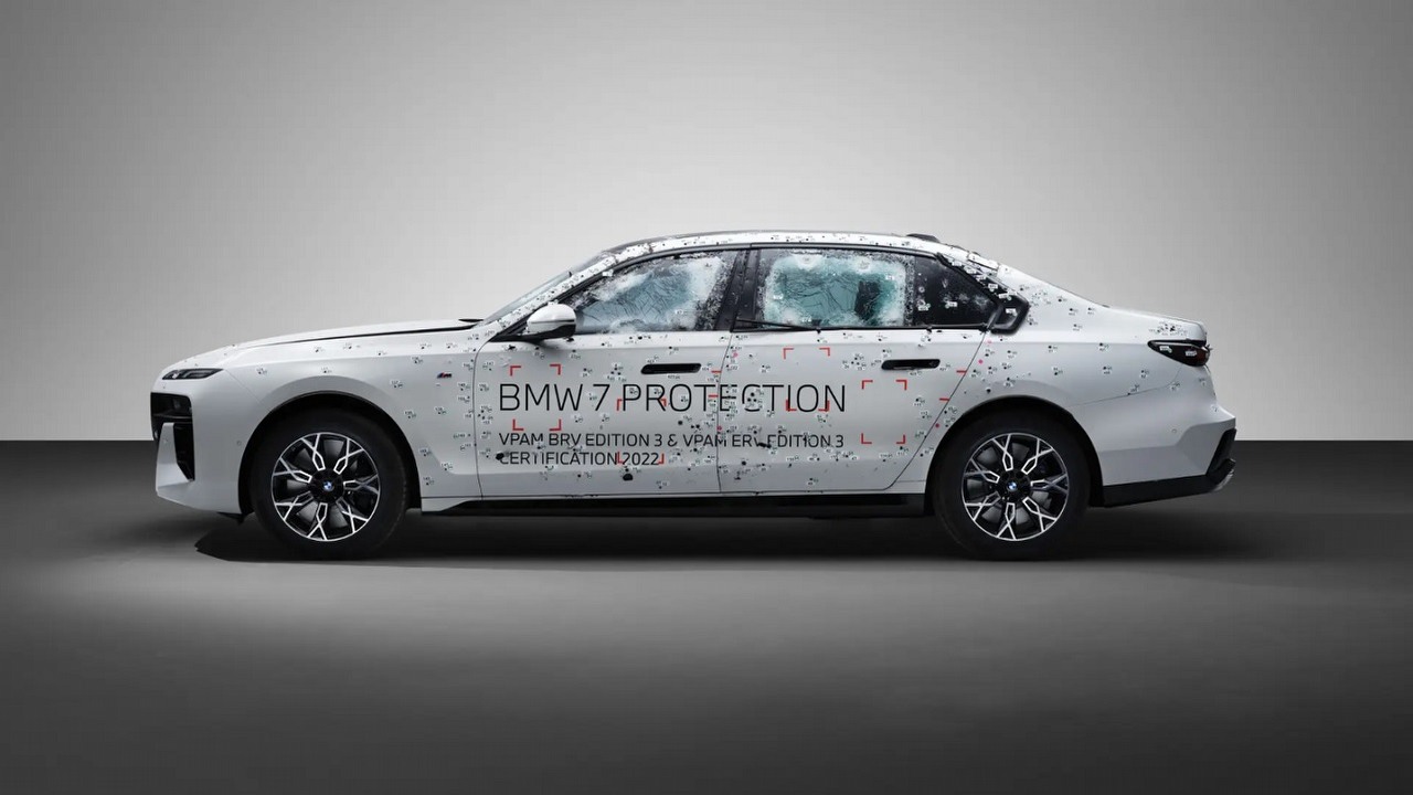 BMW i7 Protection jest odporne na drony i granaty, nowa elektryczna limuzyna zaprezentowana, źródło grafiki: BMW Group | The new BMW 7 Series Protection - Certification.