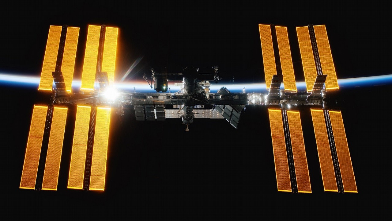 Powietrze na Międzynarodowej Stacji Kosmicznej pełne zanieczyszczeń według najnowszych badań, źródło grafiki: Unsplash | NASA..