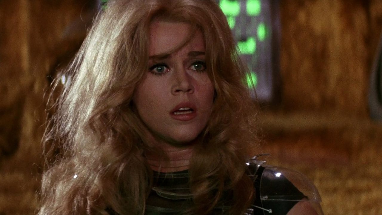 „Świetny filmowiec. Ale jako człowiek? Przykro mi, ale nie”. Jane Fonda o skomplikowanych relacjach z legendami kina, źródło grafiki: Barbarella, Roger Vadim, Dino de Laurentiis Cinematografica, 1968..