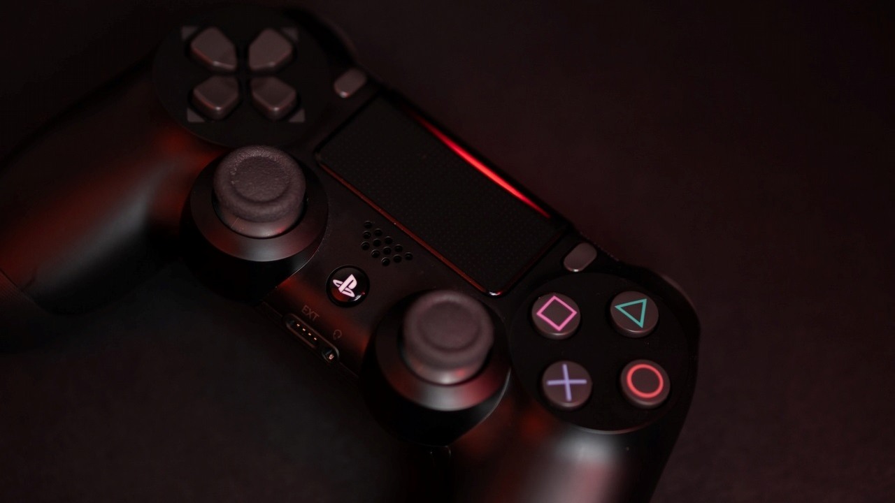 PlayStation 5 Pro będzie miało więcej mocy; wyciekła specyfikacja, źródło grafiki: Unsplash | TheRegisti.