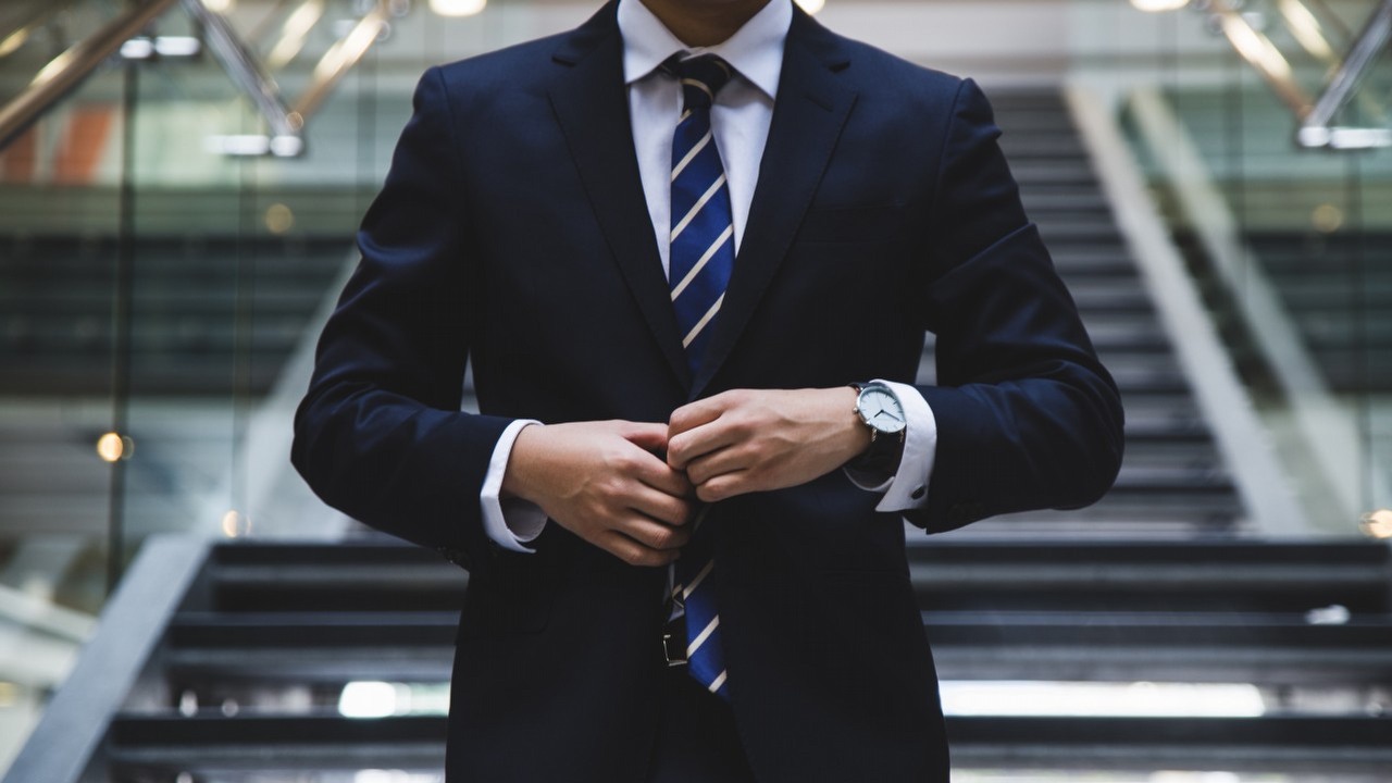 Branża technologiczna zdecydowanie dominuje - zestawienie najdroższych firm świata, źródło grafiki: Hunters Race / Unsplash.