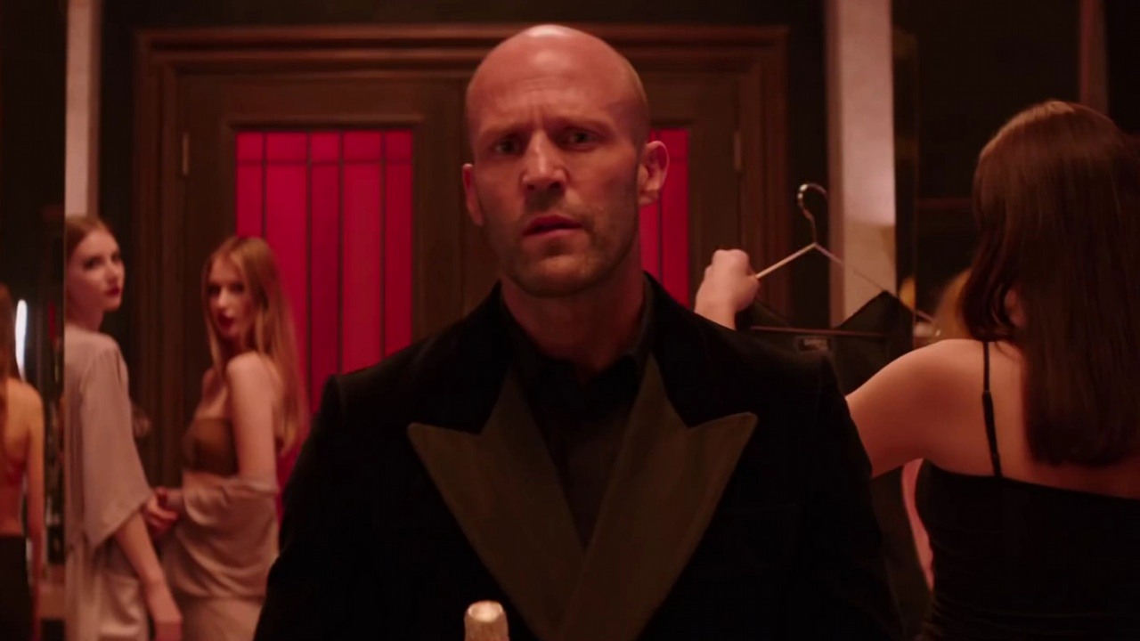 Nowym Jamesem Bondem powinien zostać Jason Statham. To jedyny słuszny następca Daniela Craiga w roli agenta 007, źródło grafiki: Szybcy i wściekli: Hobbs i Shaw; reż. David Leitch; Universal Pictures; 2019.