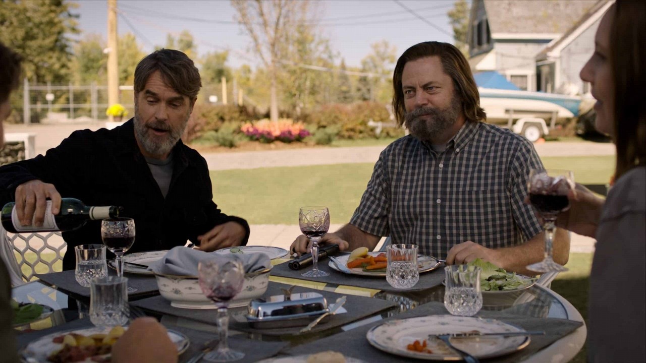 Craig Mazin przekazał reżyserowi The Last of Us tylko jedną wskazówkę odnośnie dzielącego publiczność odcinka, źródło grafiki: The Last of Us; Neil Druckmann i Craig Mazin; HBO; 2023.