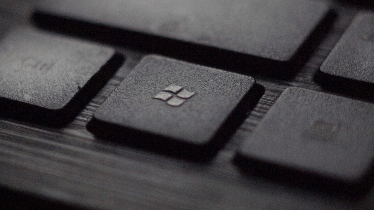 Bill Gates nie interesował się szkołą, gdy był młody, źródło grafiki: Tadas Sar | Unsplash.