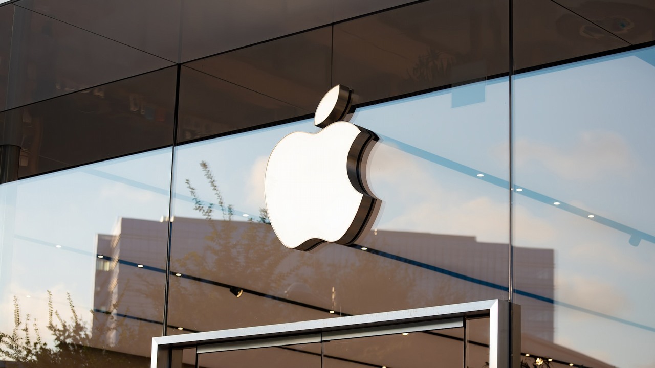Apple opatentowało jeden pierścień, by wszystkimi sterować, źródło grafiki: Apple.