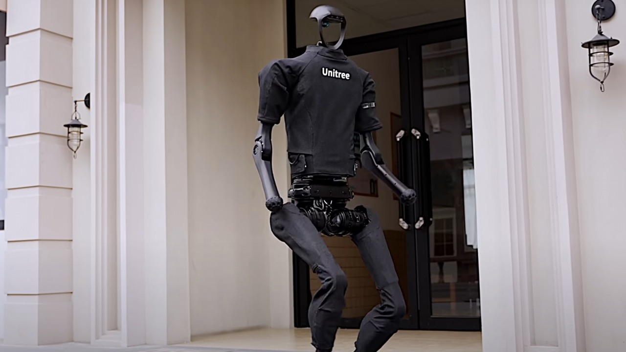 Chiny prezentują najpotężniejszego humanoidalnego robota na świecie - jest to chudy android ważący zaledwie 45 kg, źródło grafiki: Unitree Robotics.