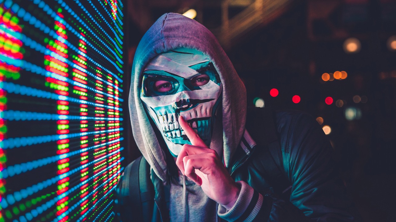 Rosyjscy hakerzy wzięli na cel polskie banki, źródło grafiki: Unsplash | Max Bender.