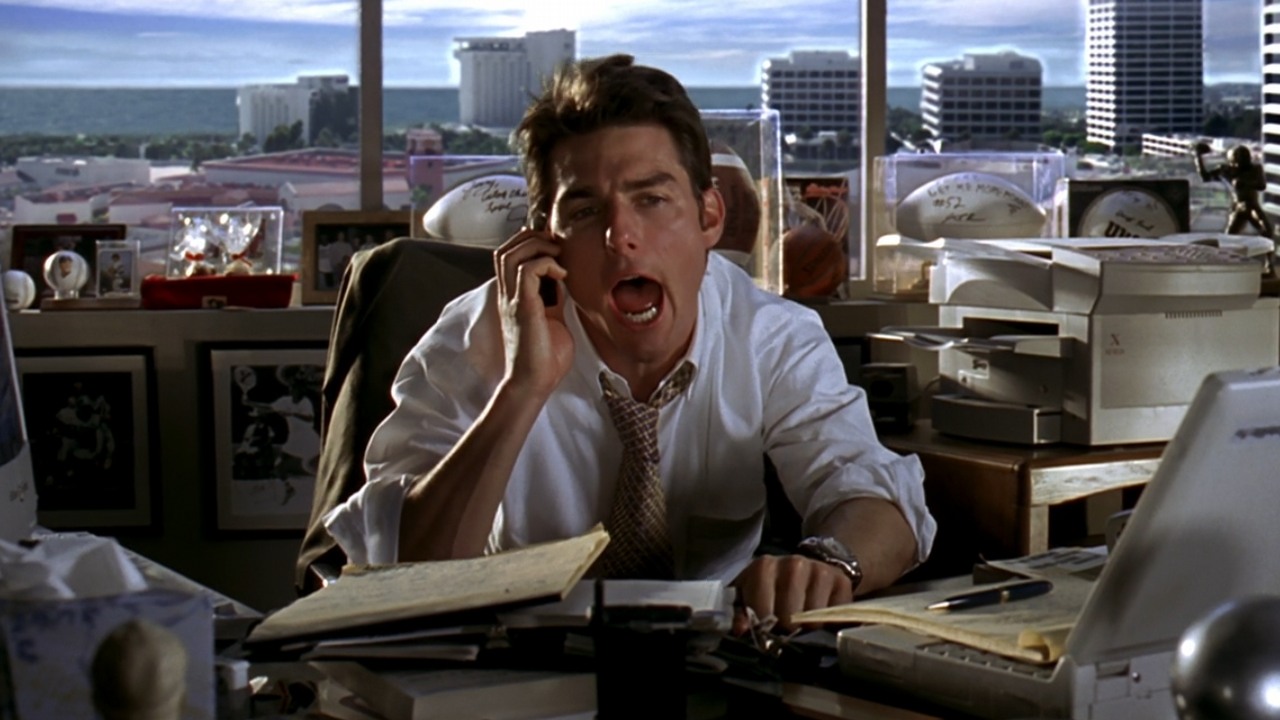 Tom Cruise zagrał za darmo w tym filmie, aby udowodnić reżyserowi, że się mylił, i był to hit, źródło grafiki: Jerry Maguire, Cameron Crowe, Gracie Films, 1996.
