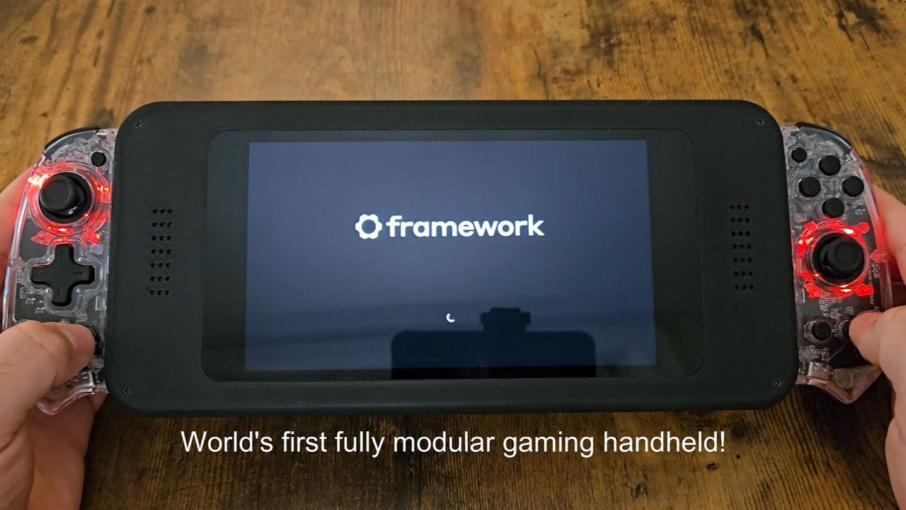 Przerobił laptopa na przenośną konsolę do grania; efekt końcowy zachwyca, źródło grafiki: Pitstoptech..