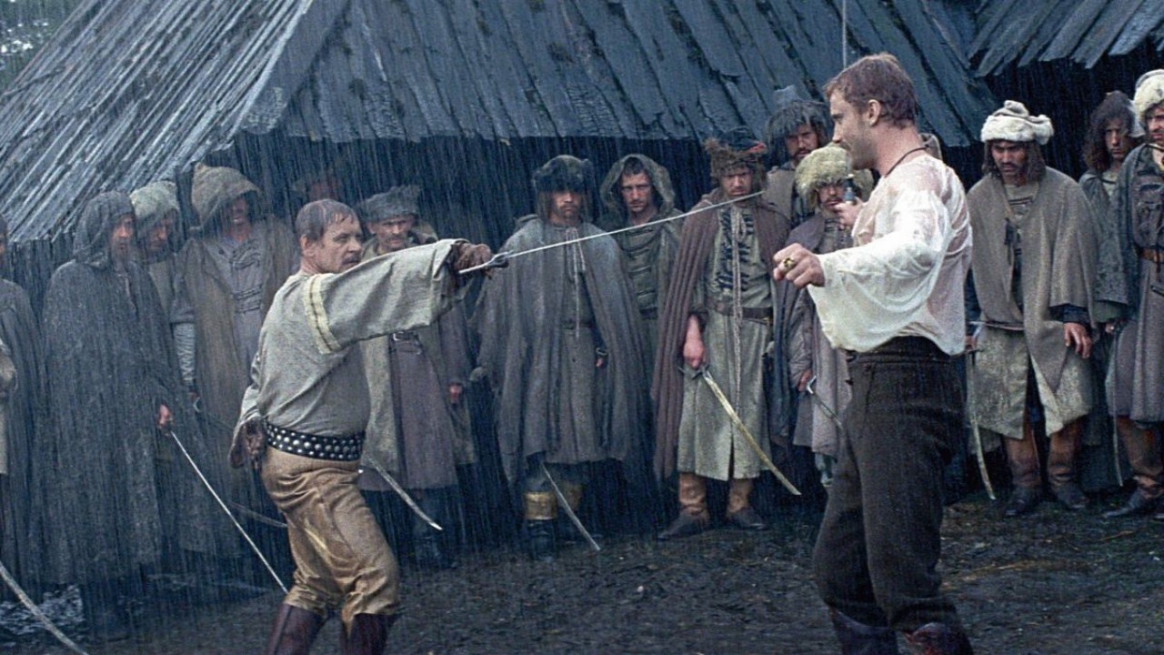 Ten polski film ma najbardziej realistyczny pojedynek szermierczy w historii kina, przypominamy dlaczego, źródło grafiki: Potop; reż. Jerzy Hoffman; PRF Zespoły Filmowe; 1974.