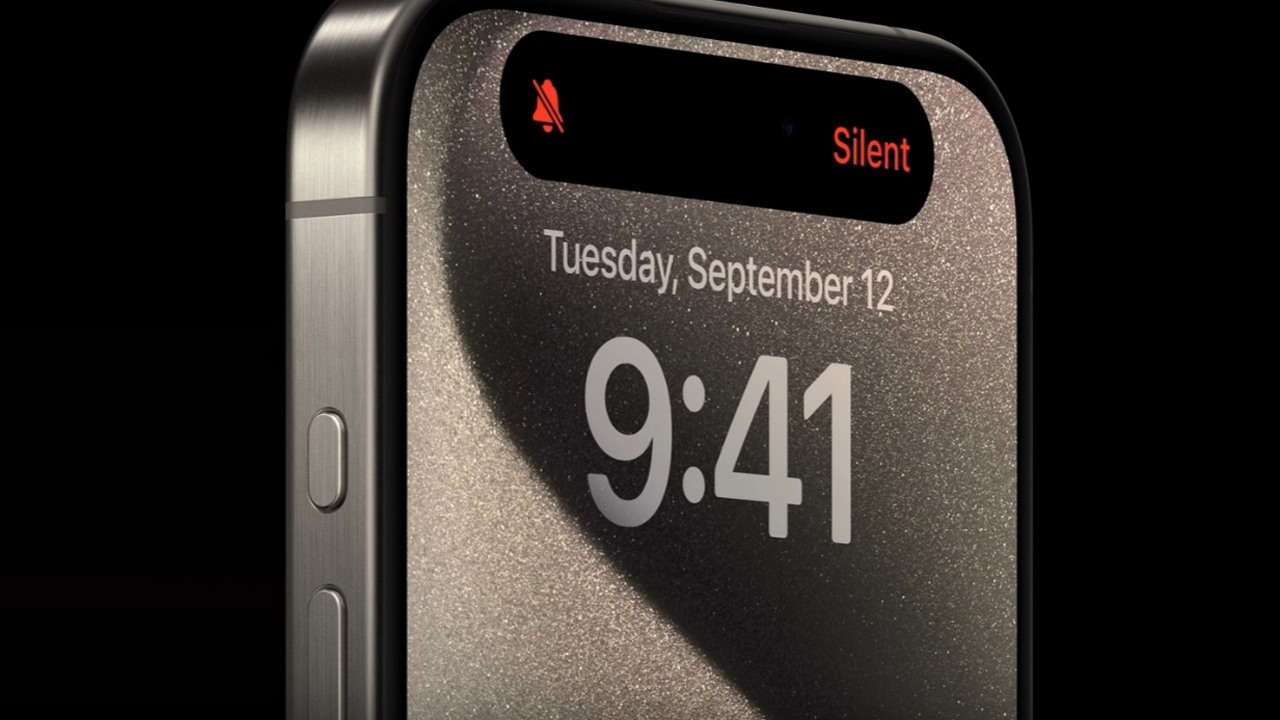 Tłuste odciski palców mogą zmienić kolor obudowy iPhone'a 15, na szczęście tymczasowo, źródło grafiki: Apple.