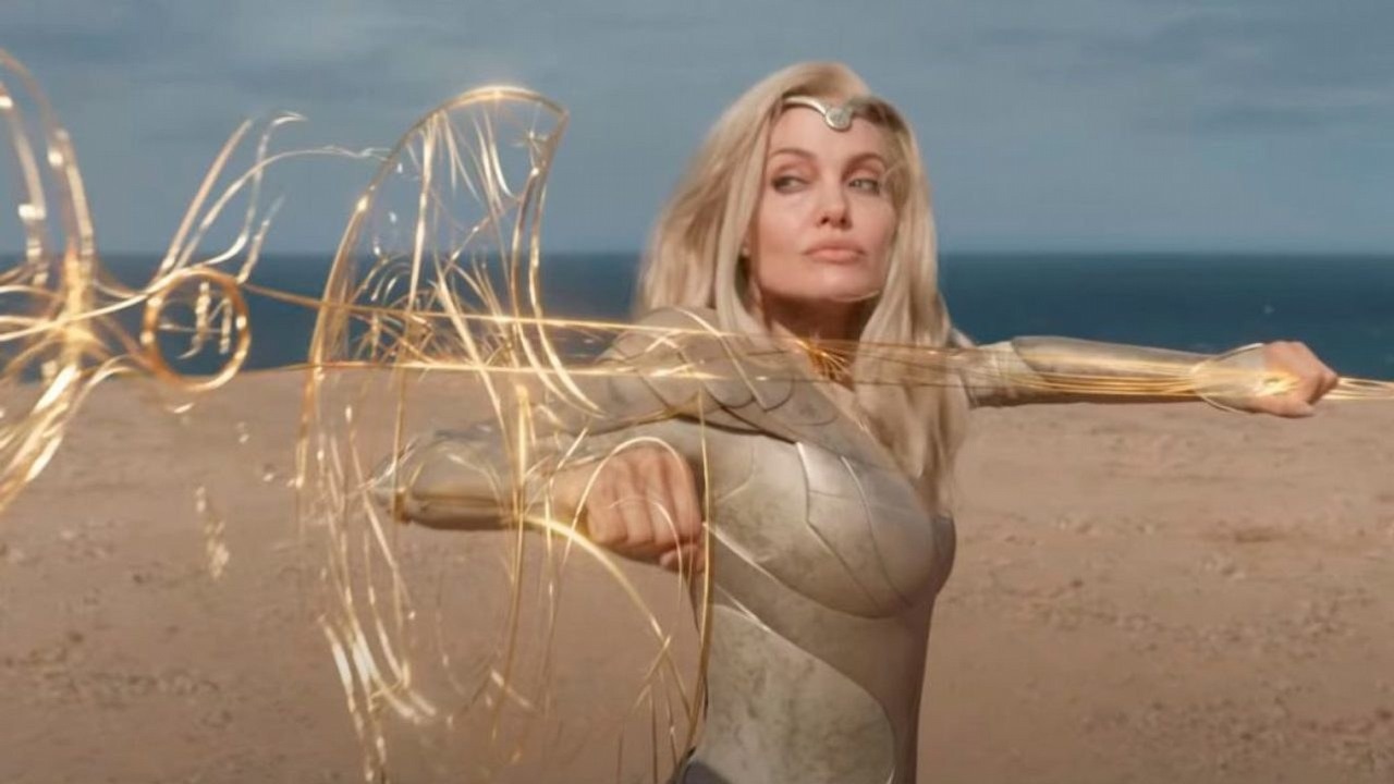 Wielki powrót Angeliny Jolie? Zobacz, jak aktorka prezentuje się jako ikoniczna śpiewaczka operowa w filmie reżysera Jackie i Spencer, źródło grafiki: Eternals, Chloé Zhao, Marvel Studios, 2021.