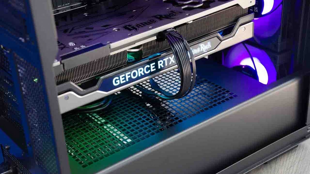 W cenie ołówka rozwiązał swój problem z kartą graficzną; mógł wydać setki złotych, źródło grafiki: Unsplash | GAMERCOMP.