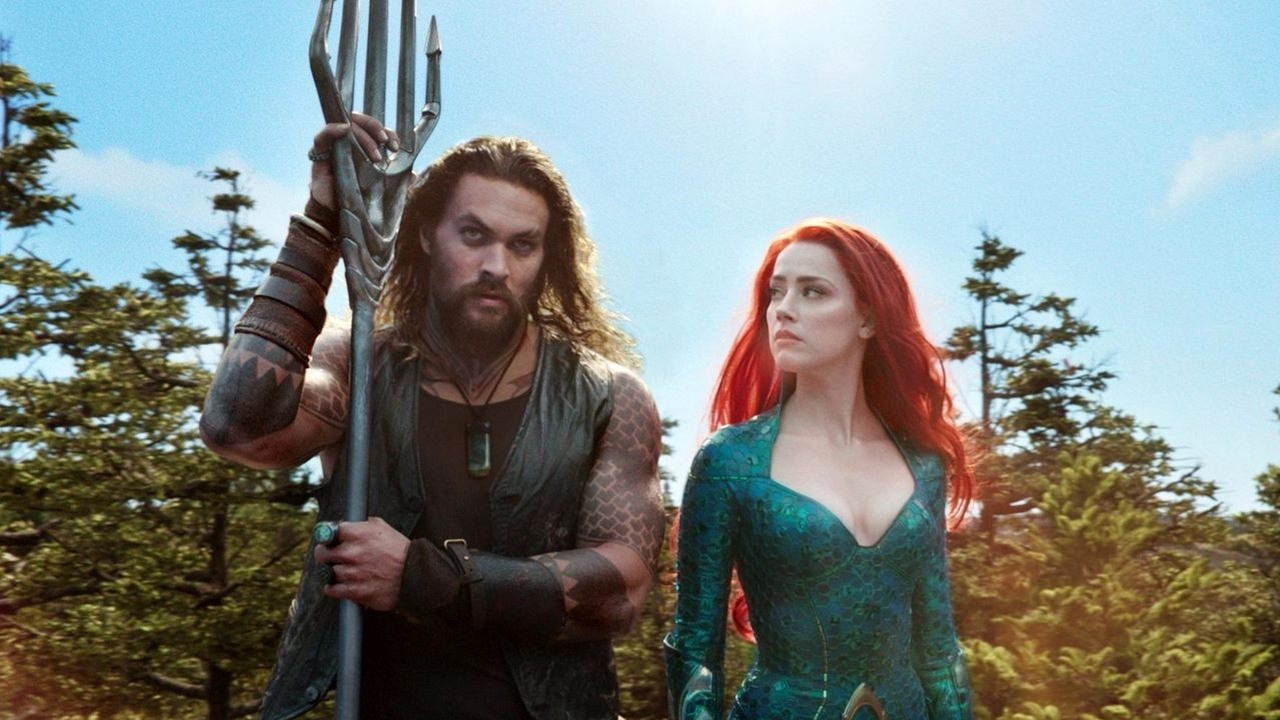 Pijany Jason Momoa miał na planie Aquamana 2 przebrać się za Johnny'ego Deppa i żądać zwolnienia Amber Heard. Tak twierdzi aktorka, źródło grafiki: Aquaman, James Wan, DC, 2018..