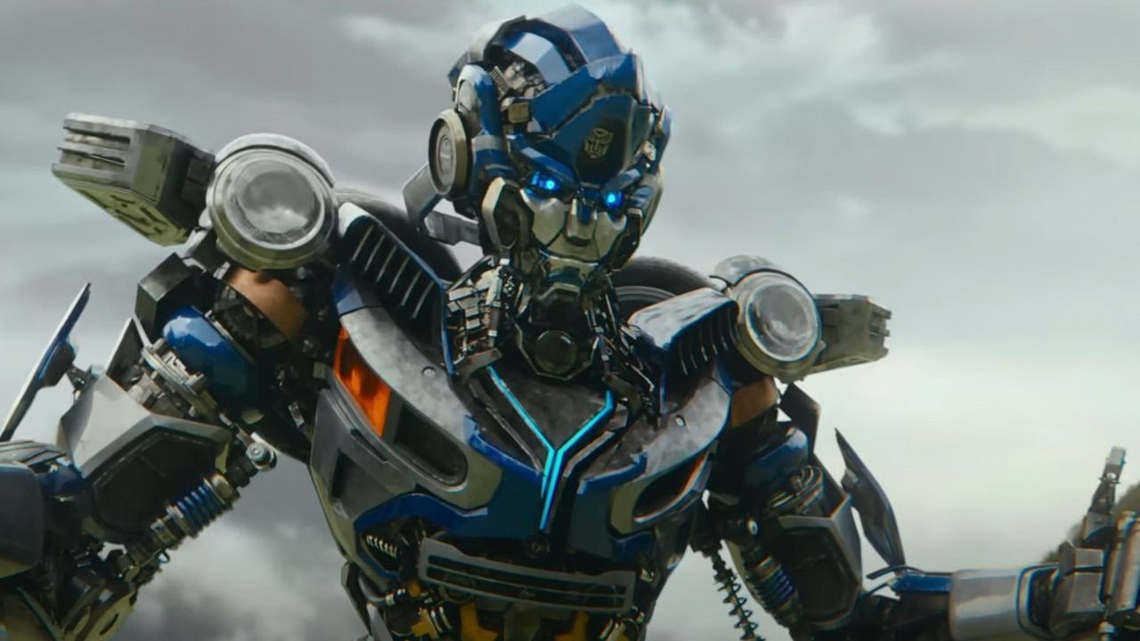 Bohater z Transformers: Rise of the Beasts był inspirowany postacią Brada Pitta z Fight Clubu, źródło grafiki: Transformers: Rise of the Beasts, Steven Caple Jr., Paramount Pictures, 2023.