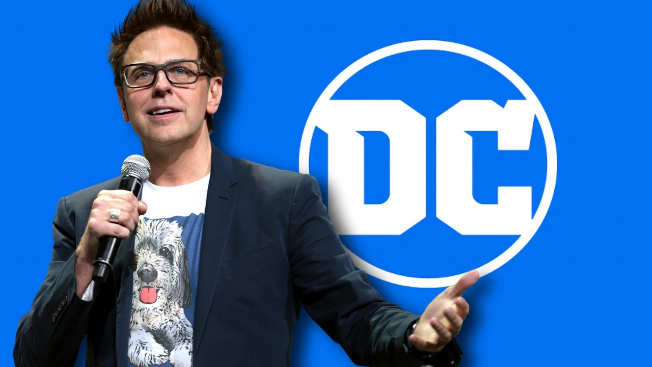 Rok temu James Gunn objął stery nad DCU, fani podsumowują jego dotychczasowe dokonania, źródło grafiki: Flickr, Gage Skidmore / DC.com.