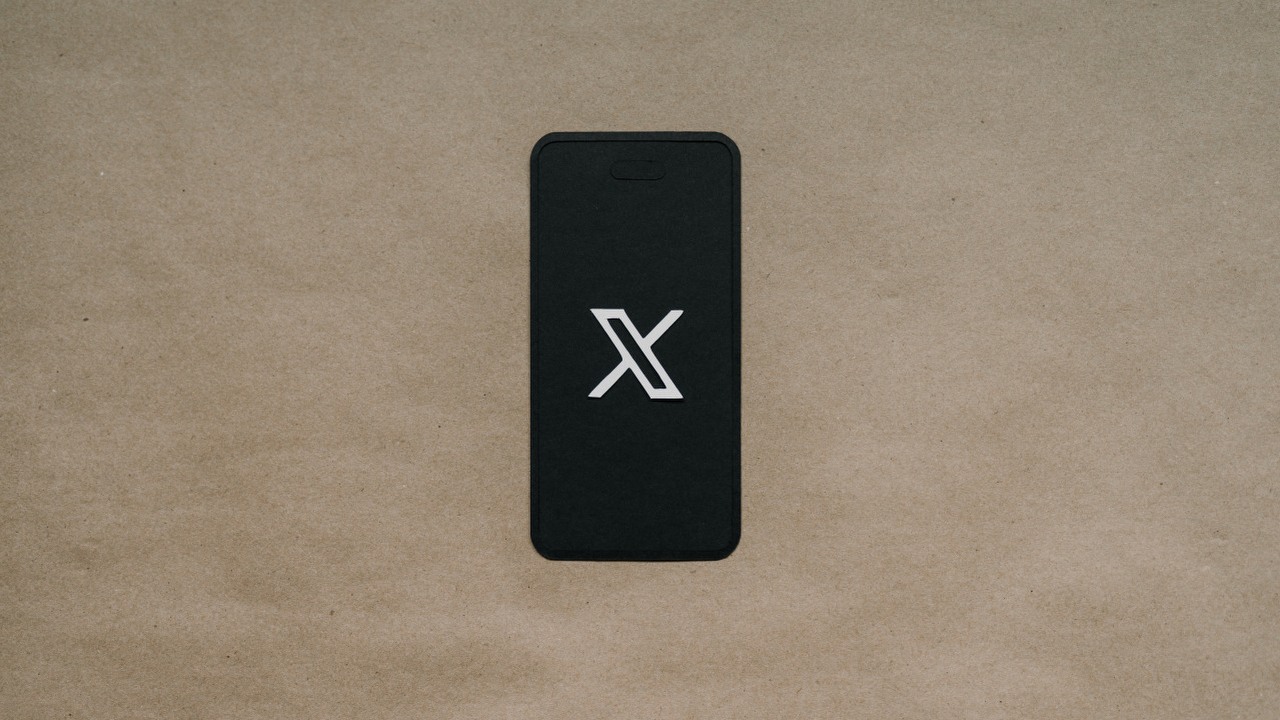 X niczym bank, Elon Musk realizuje plan superaplikacji, źródło grafiki: Unsplash.