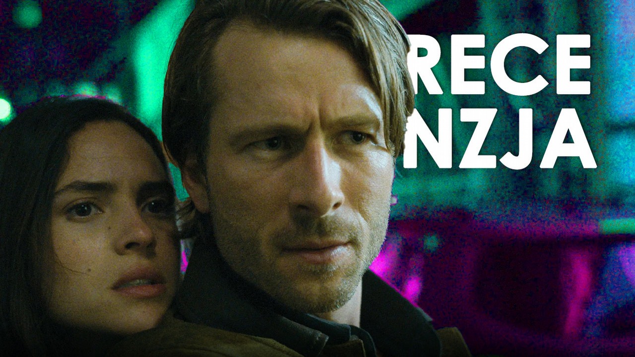 Hit Man to pozytywna jazda bez trzymanki. Dawno nie było tak zabawnego filmu o płatnym zabójcy, źródło grafiki: Hit Man, reż. Richard Linklater, Netflix 2023.