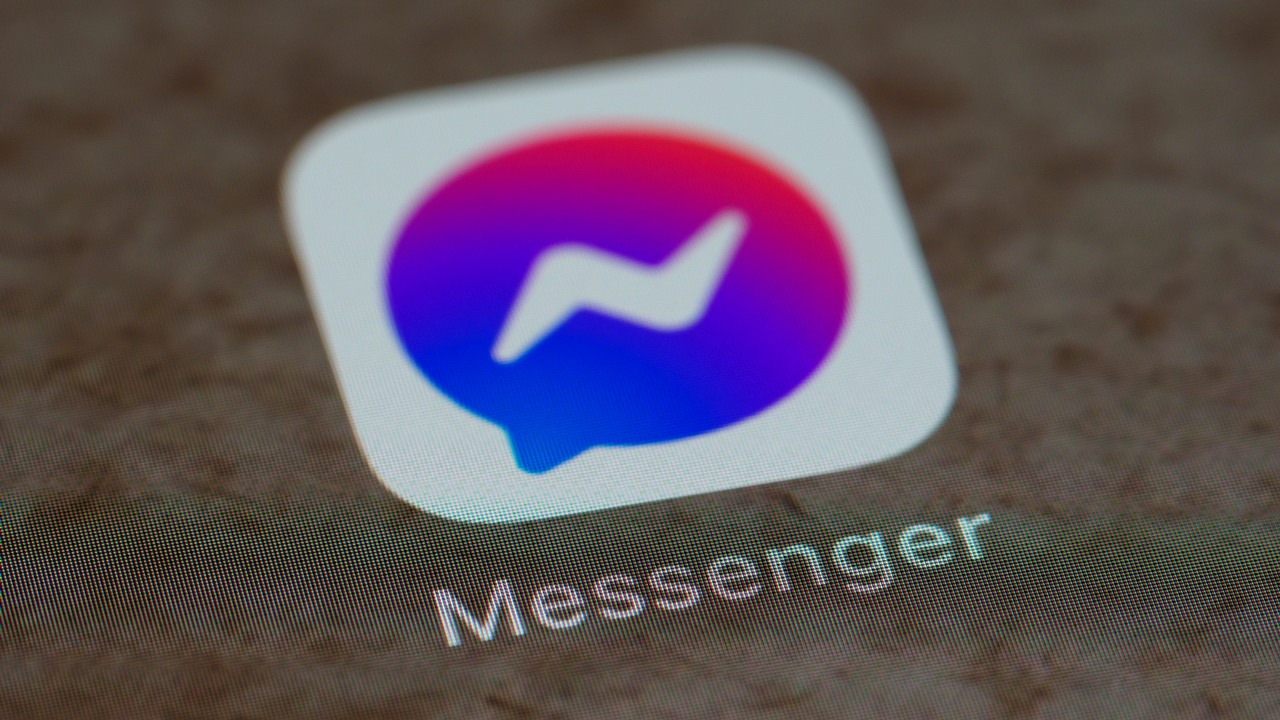 Messenger z domyślnym szyfrowaniem. Szykujcie się na ustawienie kodu PIN, źródło grafiki: Unsplash | Brett Jordan.
