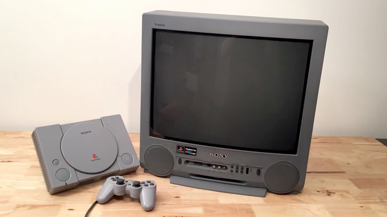 Oto rzadki telewizor Sony do PSX, prawdziwy skarb dla kolekcjonerów, źródło grafiki: RyanUkAus / YouTube.