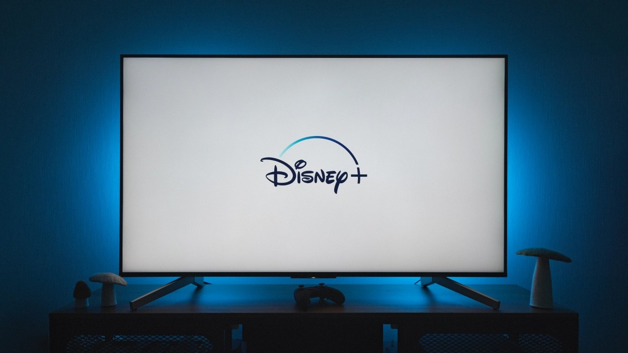 Disney zamierza udostępnić Netflixowi licencje na swoje produkcje. Z wykluczeniem swoich najważniejszych marek, źródło grafiki: Thibault Penin; Unsplash.com; 2022.