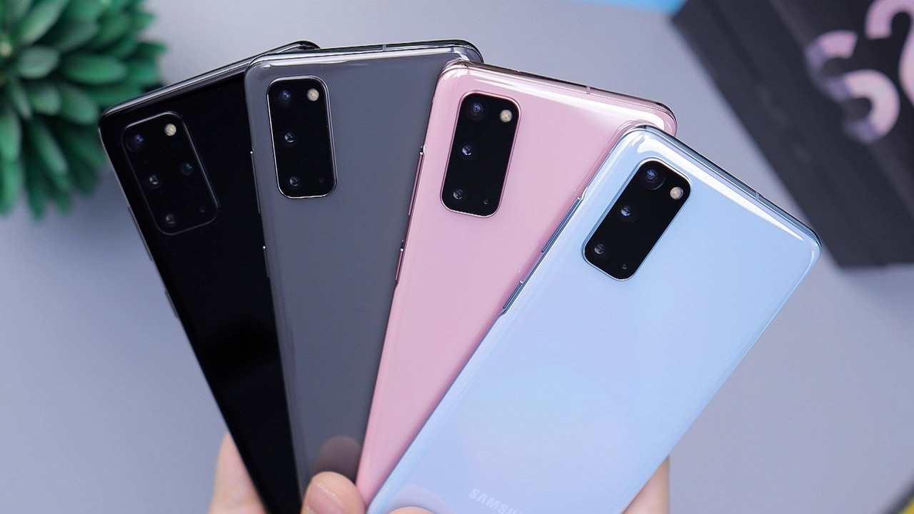 Samsung zapewnia Google ogromne pieniądze, jego urządzenia odpowiadały za połowę przychodów Google Play, źródło grafiki: Unsplash | Daniel Romero.
