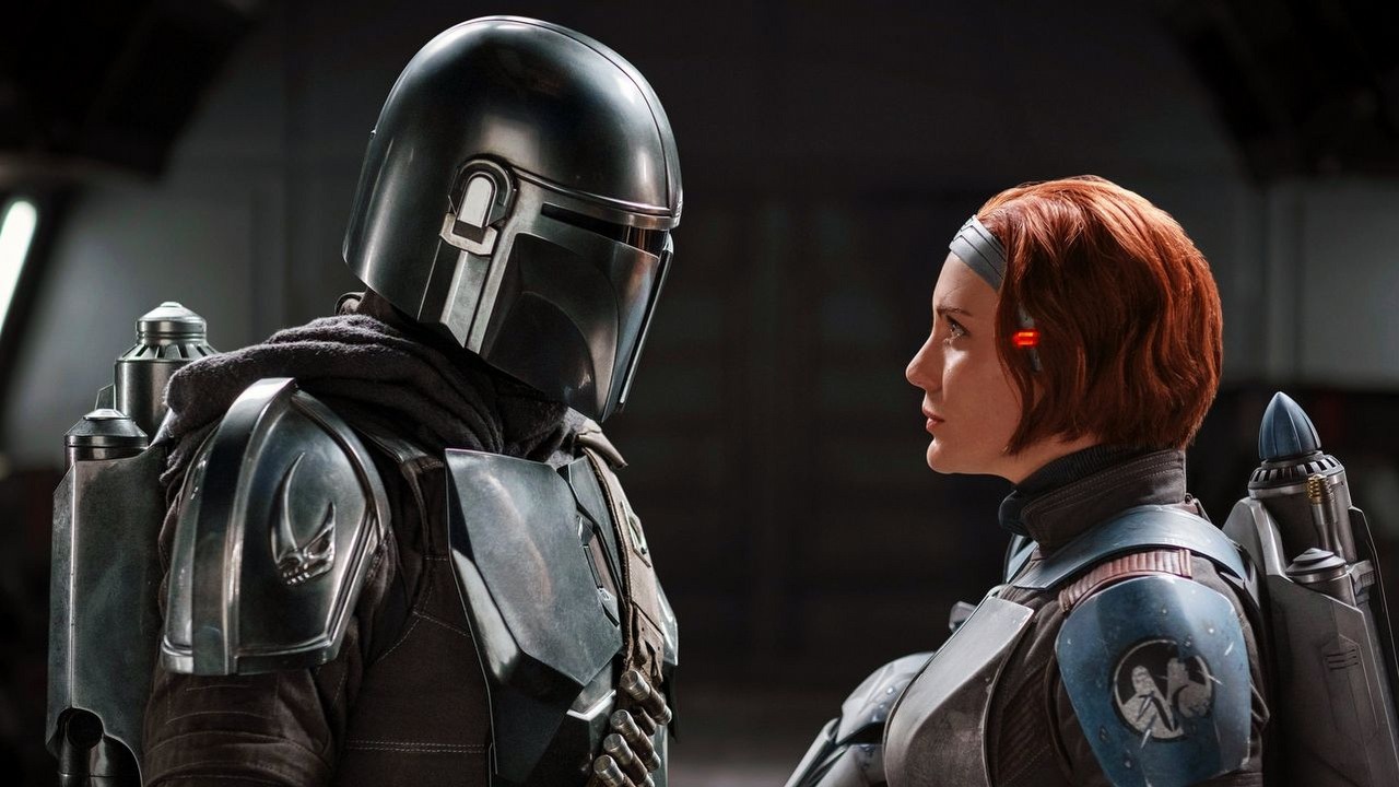 Jon Favreau zdradza prawdziwe powody, dlaczego Din Djarin nie ściąga hełmu, źródło grafiki: Mandalorianin, Jon Favreau, Disney, 2020.