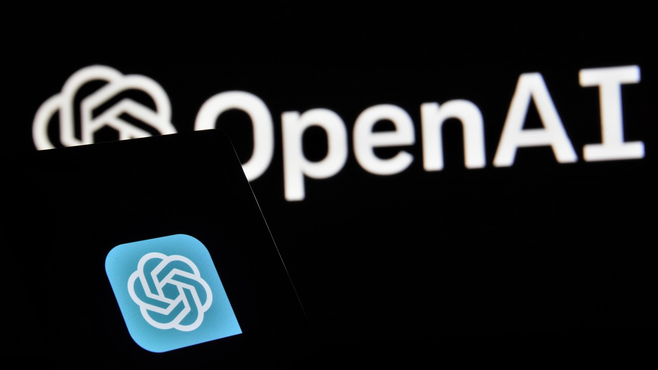 Wewnętrzne konflikty w OpenAI; CEO zwolniony, źródło grafiki: Unsplash | Mojahid Mottakin.