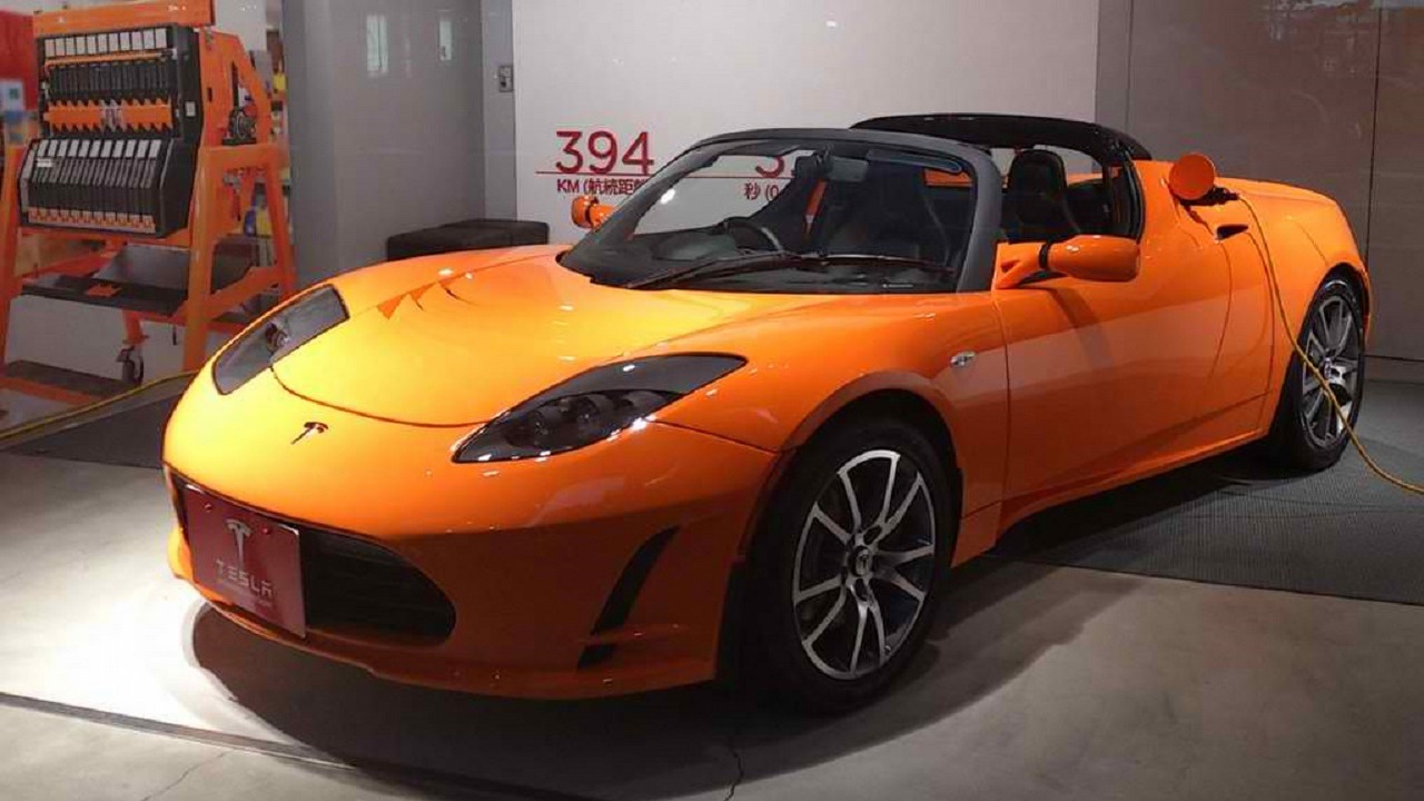 Tesla przedłuża żywotność elektrycznego modelu Roadster; teraz możesz go sam naprawić, źródło grafiki: Wikipedia/cytech/CC BY 2.0.