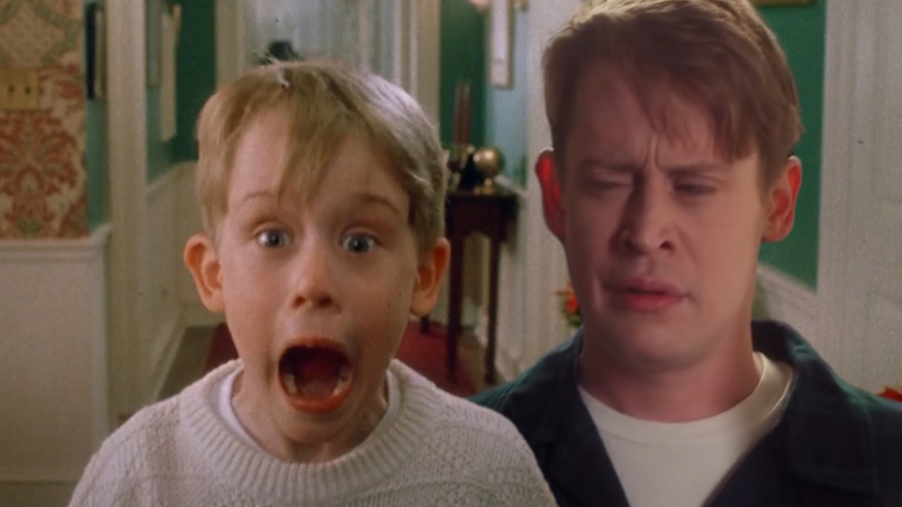Cabin Alone z Macaulayem Culkinem powstaje na Disney Plus? Wyjaśniamy, czy trwają prace nad sequelem Kevina samego w domu, źródło grafiki: Kevin sam w domu, Chris Columbus, Twentieth Century Fox Film Corporation, 1990 / YouTube, IGN, 2018.