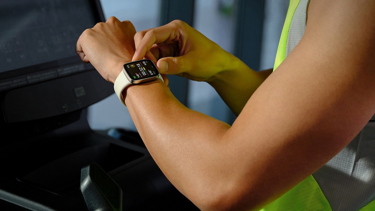 Xiaomi Redmi Watch 4 dostanie metalową obudowę, duży wyświetlacz AMOLED i opcje personalizacji, źródło grafiki: Xiaomi.