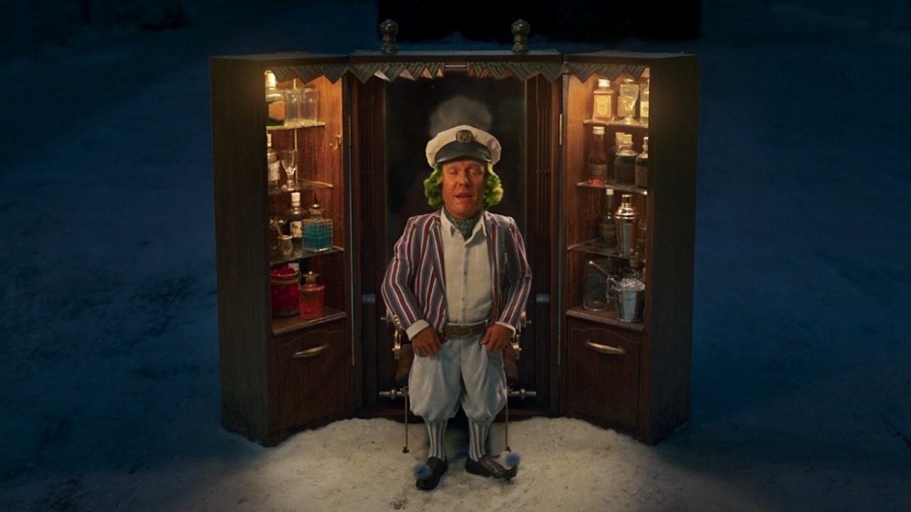 „Nie mógłbym bardziej nienawidzić tego wszystkiego”. Hugh Grant narzeka na doświadczenia z planu Wonki, źródło grafiki: Wonka; reż. Paul King; Warner Bros. Pictures; 2023.