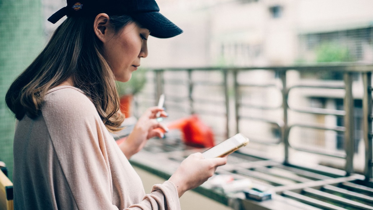Technologia kradnie Twój czas w sposób, z którego możesz nie zdawać sobie sprawy, źródło grafiki: Andrew Leu | Unsplash.