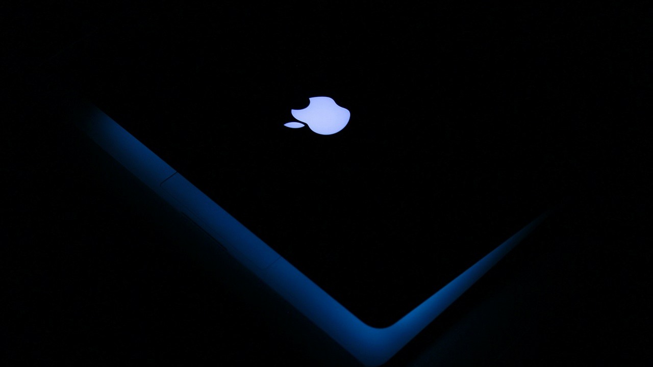 Apple może potajemnie przekazywać rządom dane z powiadomień push, źródło grafiki: Unsplash | Mohamed M..