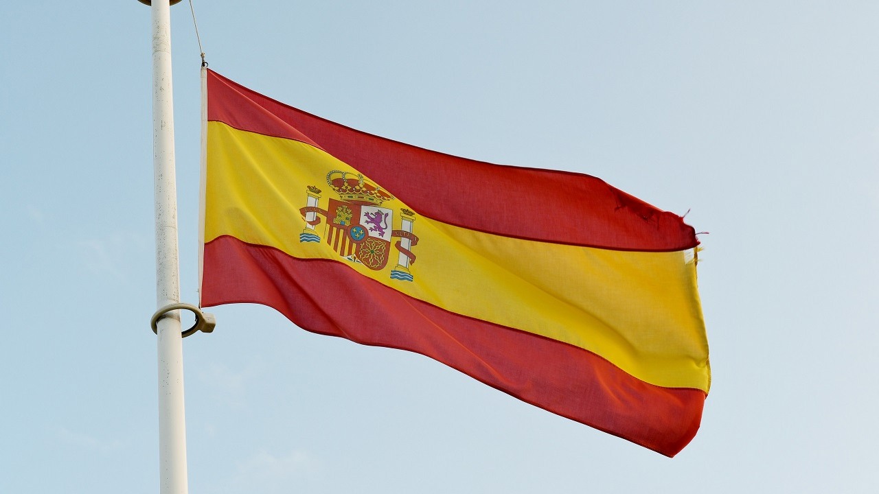 Meta pozwana w Hiszpanii za naruszanie RODO, źródło grafiki: Unsplash | Max Harlynking..