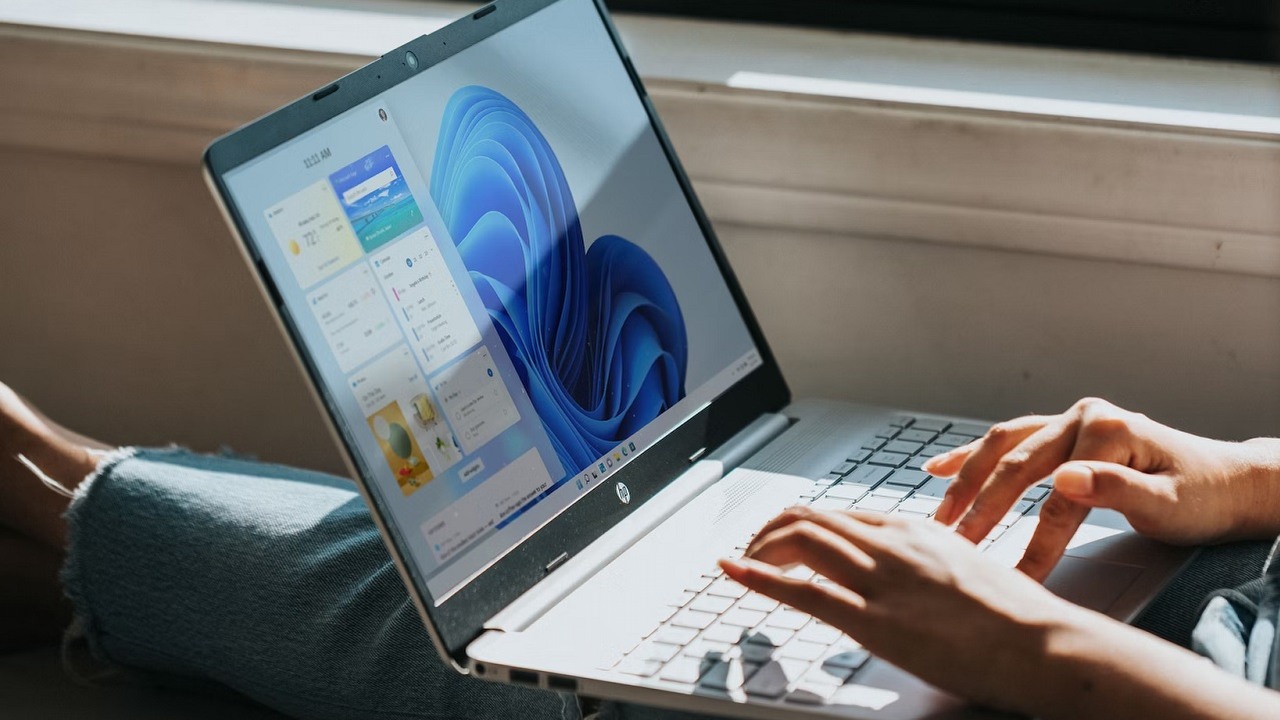 Jak sprawdzić swój klucz Windows 10 i 11? Opisujemy najważniejsze sposoby, źródło grafiki: Windows / Unsplash.
