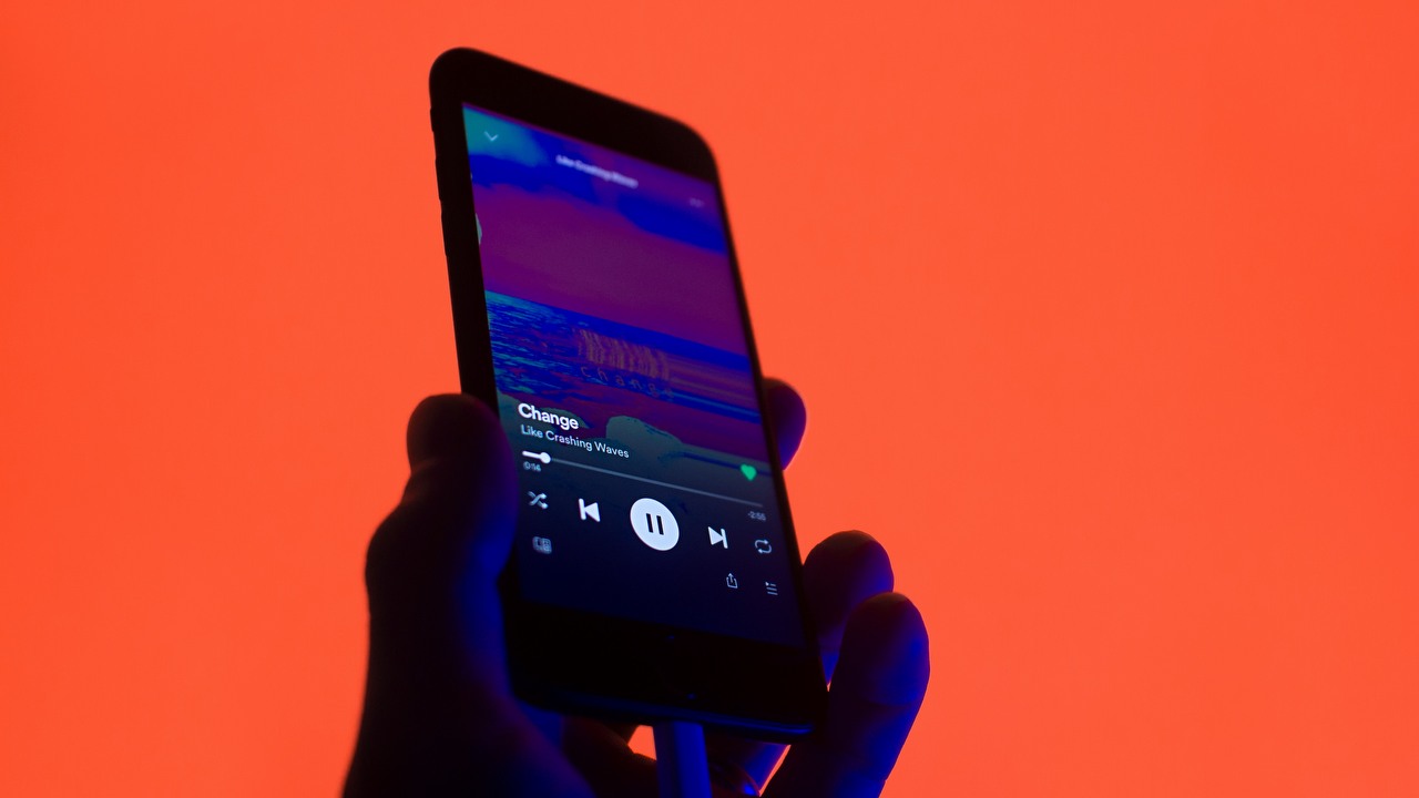 AI stworzy nam playlistę. Spotify rozpoczyna testy nowej funkcji, źródło grafiki: Unsplash | @felipepelaquim.