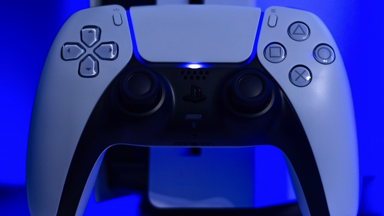 PS5 Pro powstaje i ma ukazać się w przyszłym roku. Tak twierdzi Jeff Grubb, źródło grafiki: Unsplash | Tamara Bitter..
