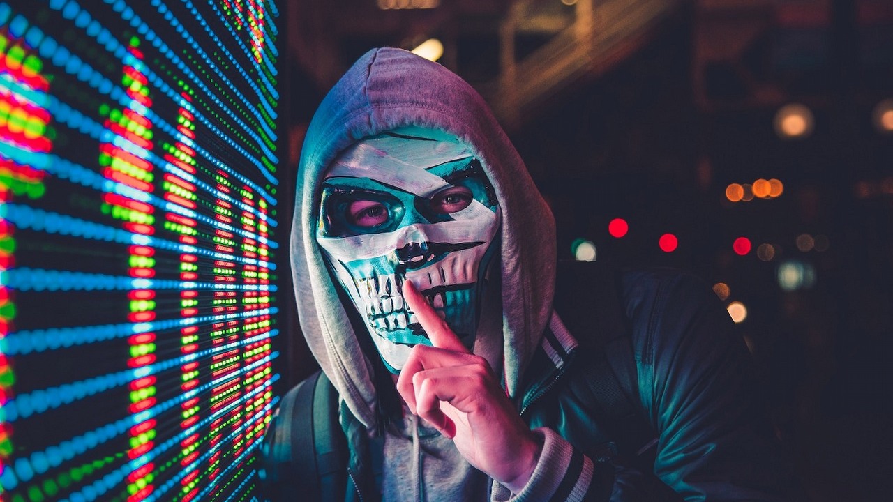 Wystarczyła jedna wiadomość, żeby zainfekować iPhone'a, wyrafinowane ataki na rosyjskie urządzenia trwają od lat, źródło grafiki: Unsplash | Max Bender.
