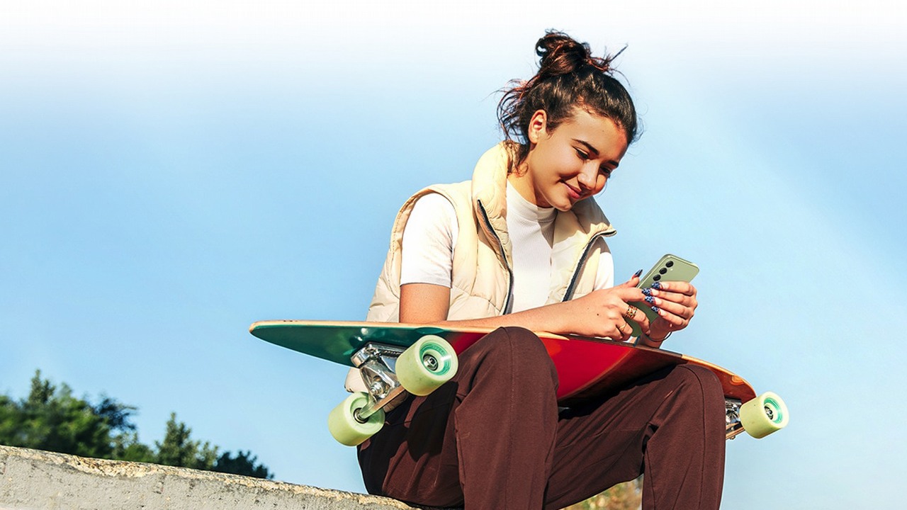 Rodzina Galaxy A wzbogaci się o kolejnego członka, przecieki zdradzają wygląd i specyfikację nowego smartfona Samsunga, źródło grafiki: Samsung.