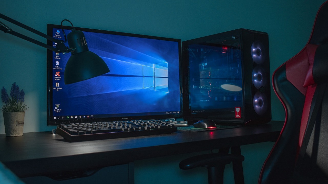 Hobbysta PC dokonuje zaskakującego odkrycia w supermarkecie - „Wygląda na to, że ktoś dostał za darmo 4060 Ti”, źródło grafiki: Unsplash | Balkouras Nicos..